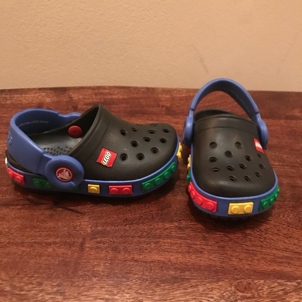 NEW WITHOUT TAGS - LEGO Crocs - toddler size 4/5